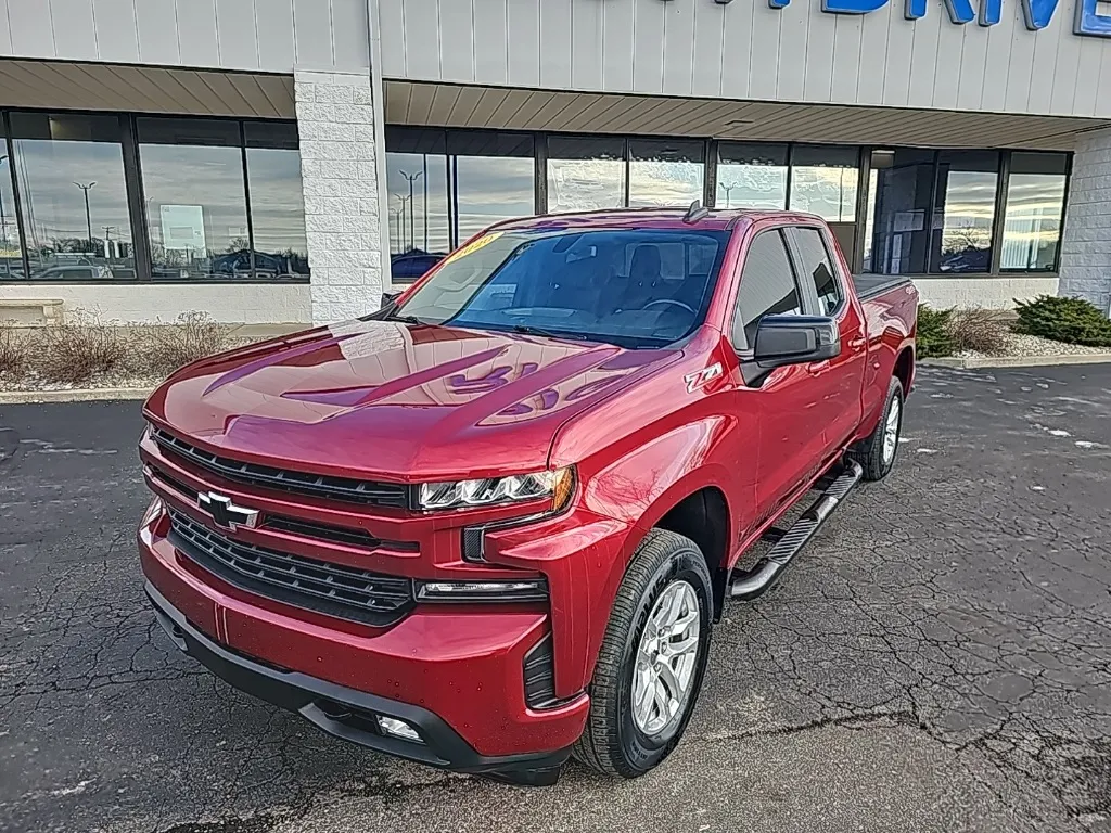 Red 2020 Chevrolet Silverado 1500 RST for sale in Muncie, IN