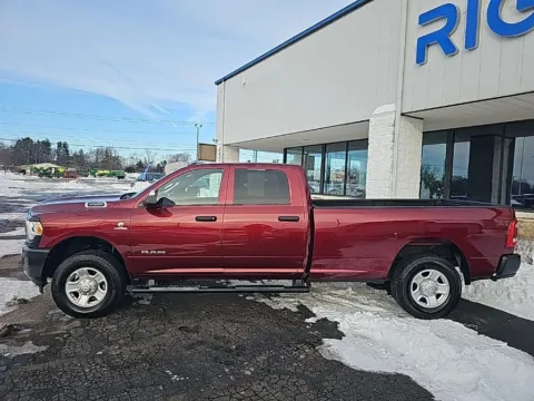More photos of 2022 Ram 3500 Tradesman at RightDrive Muncie, IN