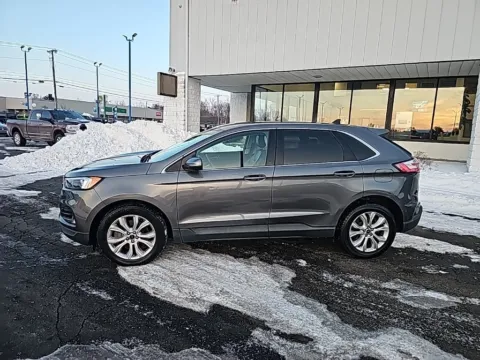 More photos of 2022 Ford Edge Titanium at RightDrive Muncie, IN
