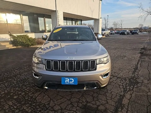 Photos of 2018 Jeep Grand Cherokee Limited for sale in Muncie, IN at RightDrive Muncie