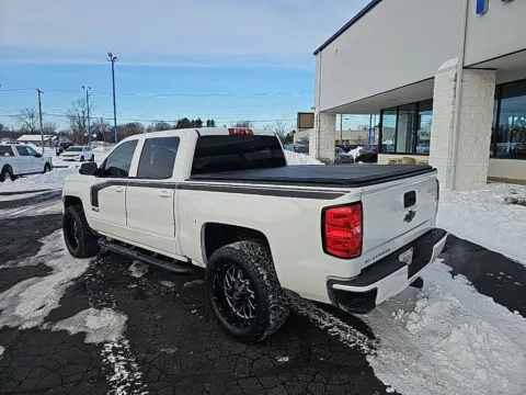 More photos of 2017 Chevrolet Silverado 1500 LT at RightDrive Muncie, IN