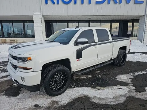 Another view of 2017 Chevrolet Silverado 1500 LT for sale in Muncie, IN at RightDrive Muncie