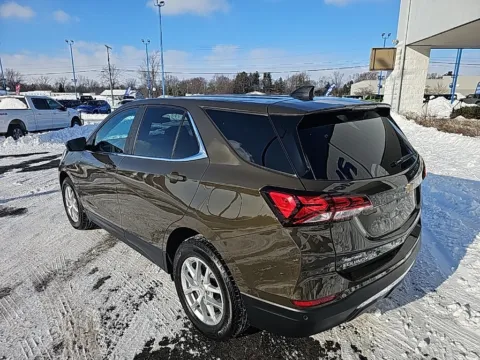 More photos of 2023 Chevrolet Equinox LT at RightDrive Muncie, IN