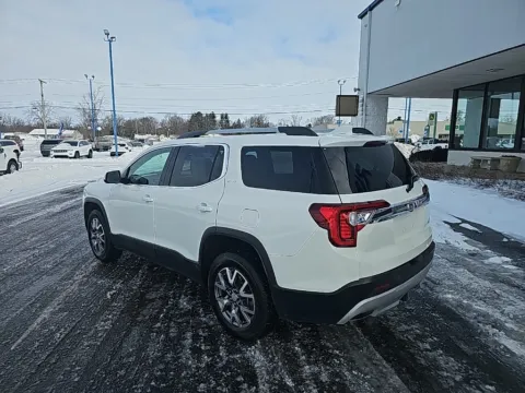 More photos of 2023 GMC Acadia SLT at RightDrive Muncie, IN