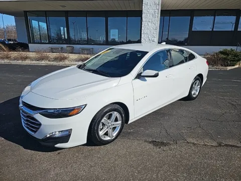 Another view of 2023 Chevrolet Malibu LT for sale in Muncie, IN at RightDrive Muncie