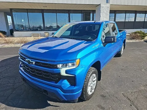 Blue 2022 Chevrolet Silverado 1500 RST for sale in Muncie, IN