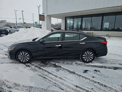 More photos of 2024 Nissan Altima 2.5 SV at RightDrive Muncie, IN