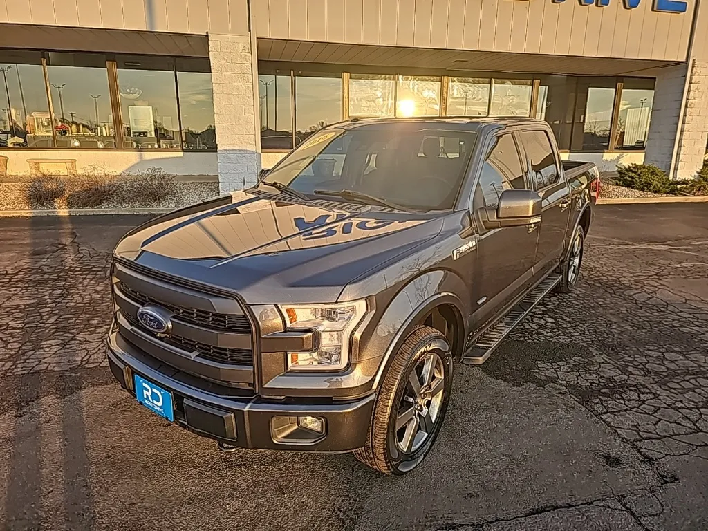 Silver 2016 Ford F-150 XLT for sale in Muncie, IN