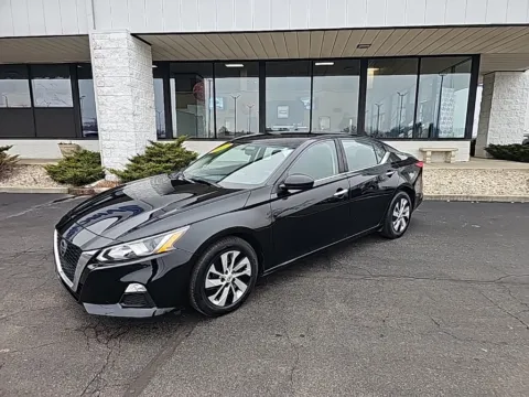Another view of 2020 Nissan Altima 2.5 S for sale in Muncie, IN at RightDrive Muncie