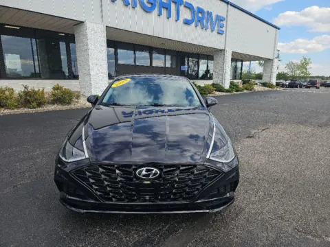 Photos of 2023 Hyundai Sonata SEL for sale in Muncie, IN at RightDrive Muncie