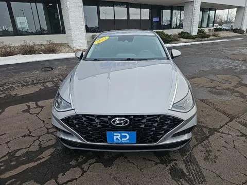 Photos of 2023 Hyundai Sonata SEL for sale in Muncie, IN at RightDrive Muncie