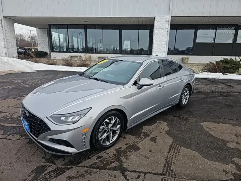 Another view of 2023 Hyundai Sonata SEL for sale in Muncie, IN at RightDrive Muncie