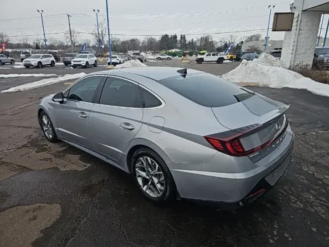 More photos of 2023 Hyundai Sonata SEL at RightDrive Muncie, IN