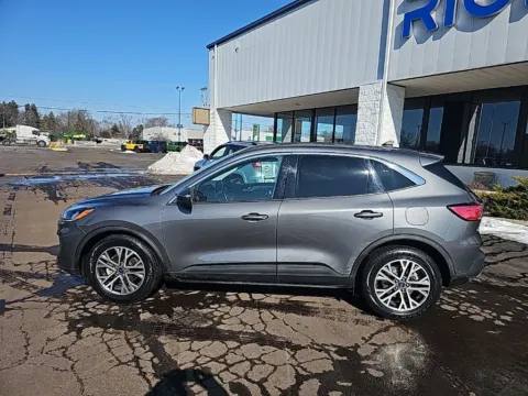 More photos of 2021 Ford Escape Hybrid SEL at RightDrive Muncie, IN