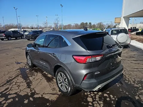 More photos of 2021 Ford Escape Hybrid SEL at RightDrive Muncie, IN