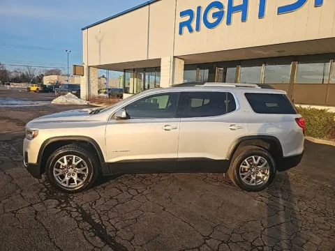 More photos of 2020 GMC Acadia SLT at RightDrive Muncie, IN