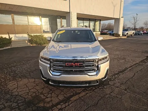 Photos of 2020 GMC Acadia SLT for sale in Muncie, IN at RightDrive Muncie