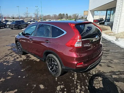 Another view of 2016 Honda CR-V SE for sale in Muncie, IN at RightDrive Muncie