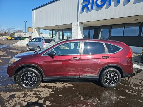 Photos of 2016 Honda CR-V SE for sale in Muncie, IN at RightDrive Muncie