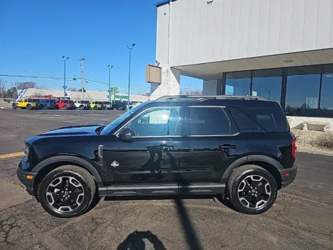 More photos of 2023 Ford Bronco Sport Outer Banks at RightDrive Muncie, IN