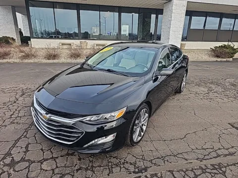 Black 2023 Chevrolet Malibu LT for sale in Muncie, IN