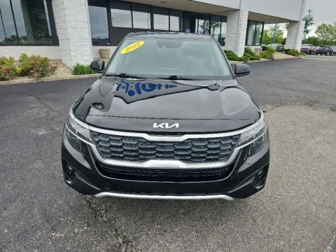 Photos of 2022 Kia Seltos LX for sale in Muncie, IN at RightDrive Muncie