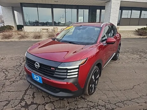 Red 2025 Nissan Kicks SR for sale in Muncie, IN