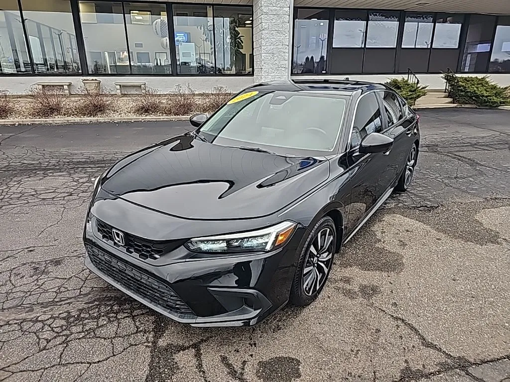 Black 2024 Honda Civic EX-L for sale in Muncie, IN