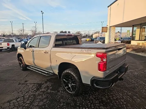 More photos of 2024 Chevrolet Silverado 1500 LT Trail Boss at RightDrive Muncie, IN