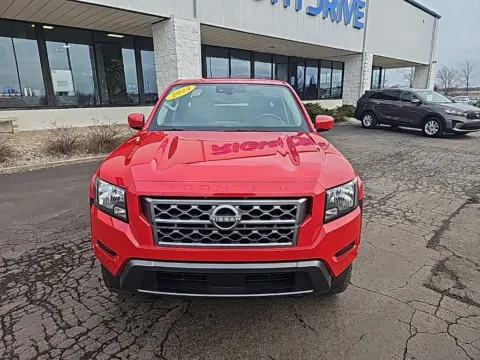 Photos of 2024 Nissan Frontier SV for sale in Muncie, IN at RightDrive Muncie
