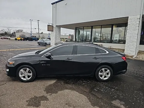 More photos of 2022 Chevrolet Malibu LS at RightDrive Muncie, IN