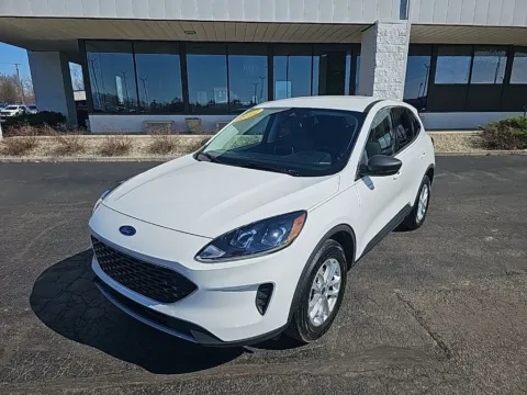 White 2022 Ford Escape SE for sale in Muncie, IN