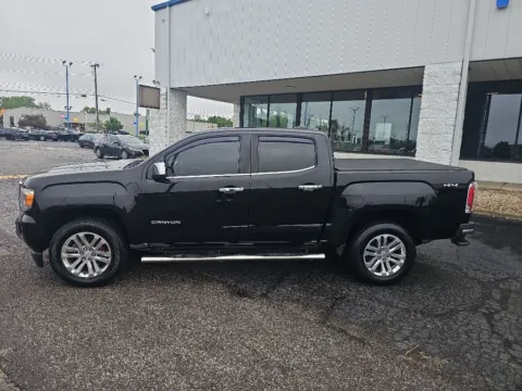 More photos of 2016 GMC Canyon SLT at RightDrive Muncie, IN