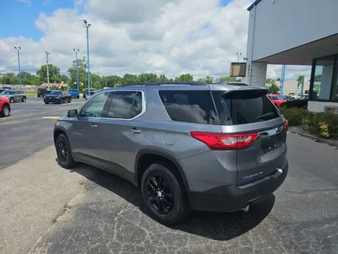More photos of 2021 Chevrolet Traverse LT at RightDrive Muncie, IN