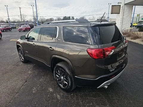 More photos of 2019 GMC Acadia SLT-1 at RightDrive Muncie, IN
