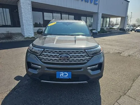 Photos of 2023 Ford Explorer Limited for sale in Muncie, IN at RightDrive Muncie