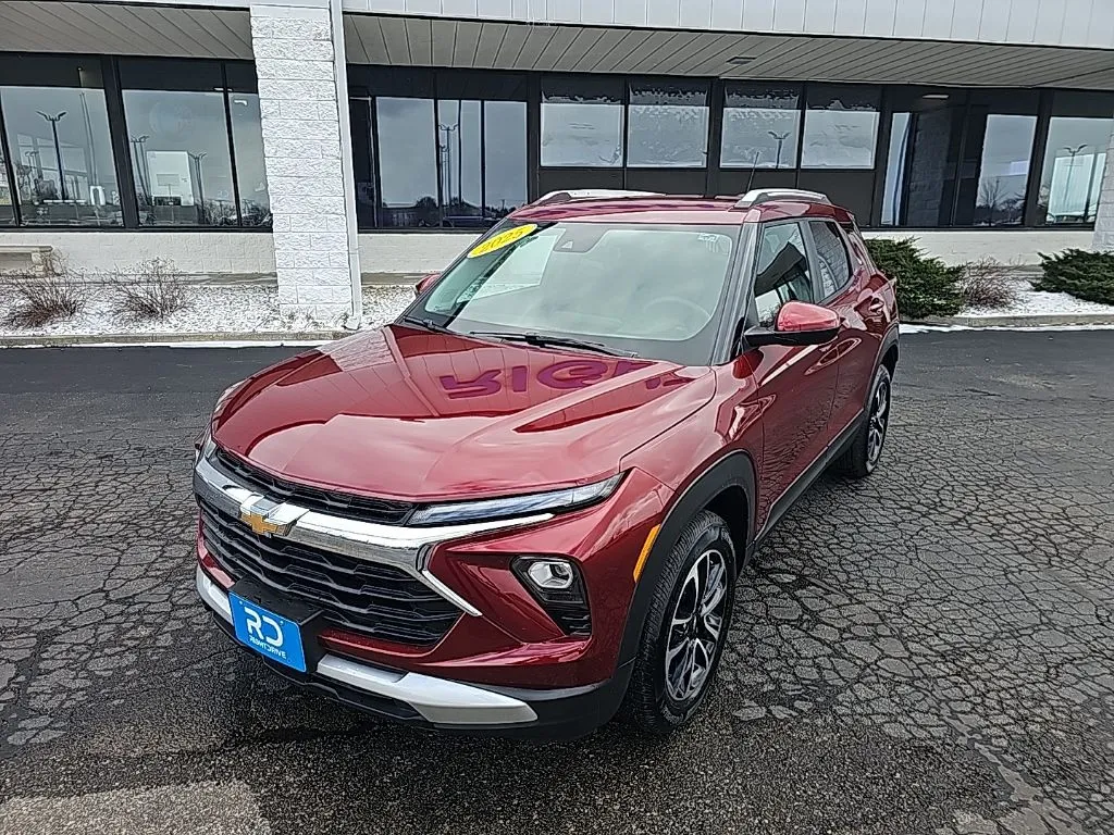 Red 2025 Chevrolet TrailBlazer LT for sale in Muncie, IN