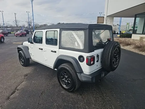 More photos of 2019 Jeep Wrangler Unlimited Sport at RightDrive Muncie, IN