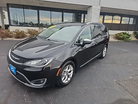 Another view of 2020 Chrysler Pacifica Limited for sale in Muncie, IN at RightDrive Muncie