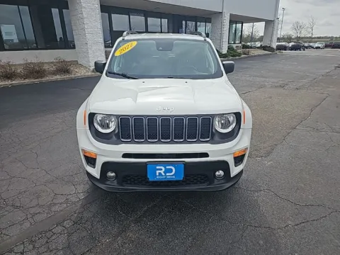Photos of 2022 Jeep Renegade Latitude for sale in Muncie, IN at RightDrive Muncie