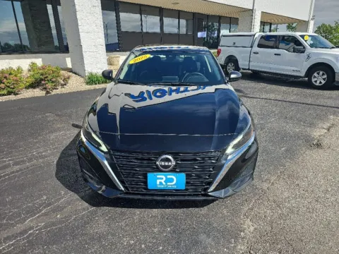 Photos of 2025 Nissan Altima 2.5 SV for sale in Muncie, IN at RightDrive Muncie