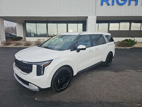 Another view of 2025 Kia Carnival LXS for sale in Muncie, IN at RightDrive Muncie
