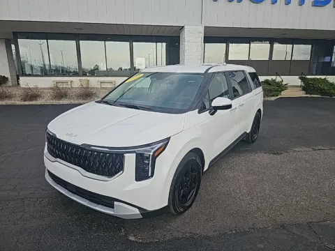 White 2025 Kia Carnival LXS for sale in Muncie, IN