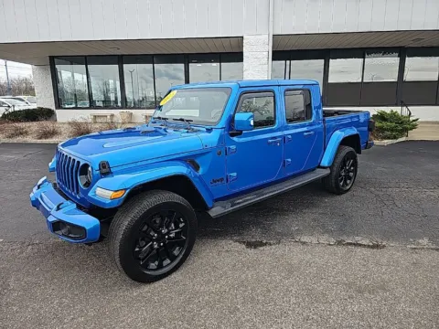 Another view of 2023 Jeep Gladiator High Altitude for sale in Muncie, IN at RightDrive Muncie