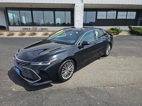 Another view of 2022 Toyota Avalon Limited for sale in Muncie, IN at RightDrive Muncie