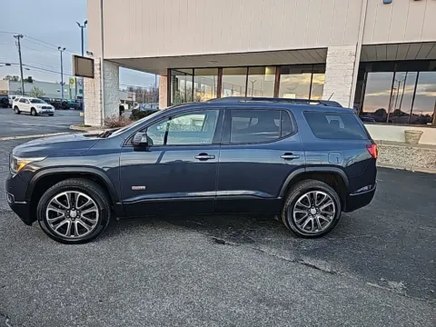 More photos of 2019 GMC Acadia SLT-1 at RightDrive Muncie, IN
