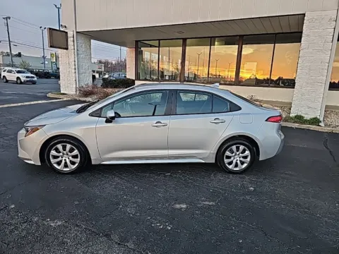 More photos of 2023 Toyota Corolla LE at RightDrive Muncie, IN