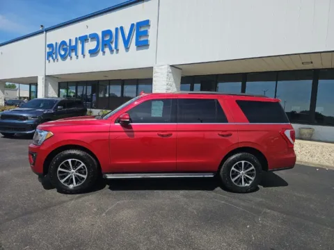 More photos of 2021 Ford Expedition XLT at RightDrive Muncie, IN