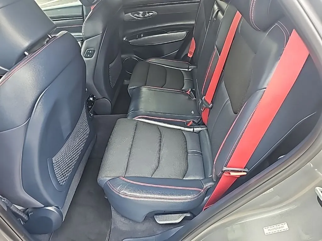 2023 GENESIS GV70 Standard - Photo 13