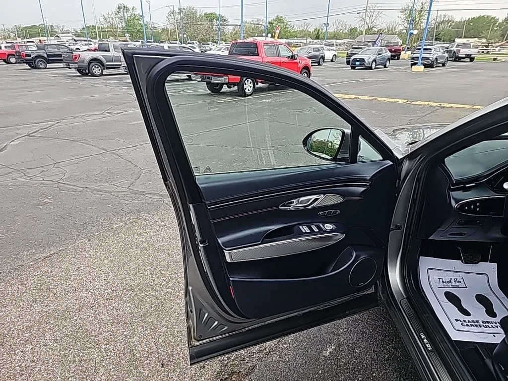 2023 GENESIS GV70 Standard - Photo 18